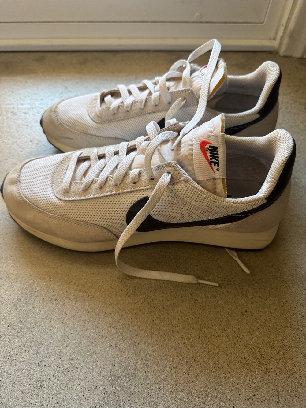 Nike White and Black Retro Mesh Trainers